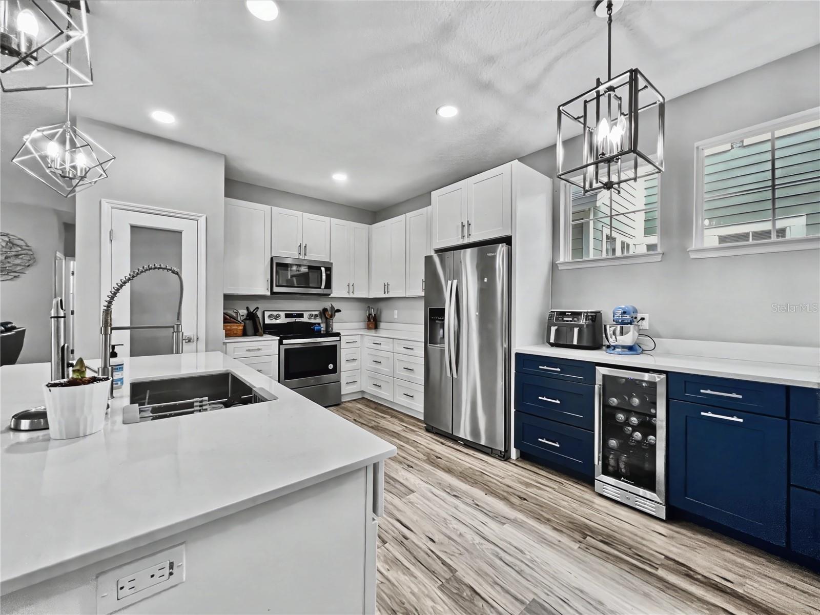 CELEBRATION LAKE EVALYN - Residential