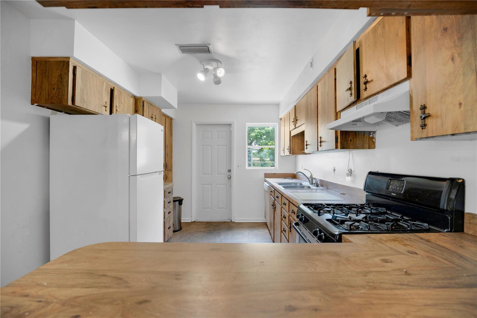DELTONA LAKES UNIT 25 - Residential