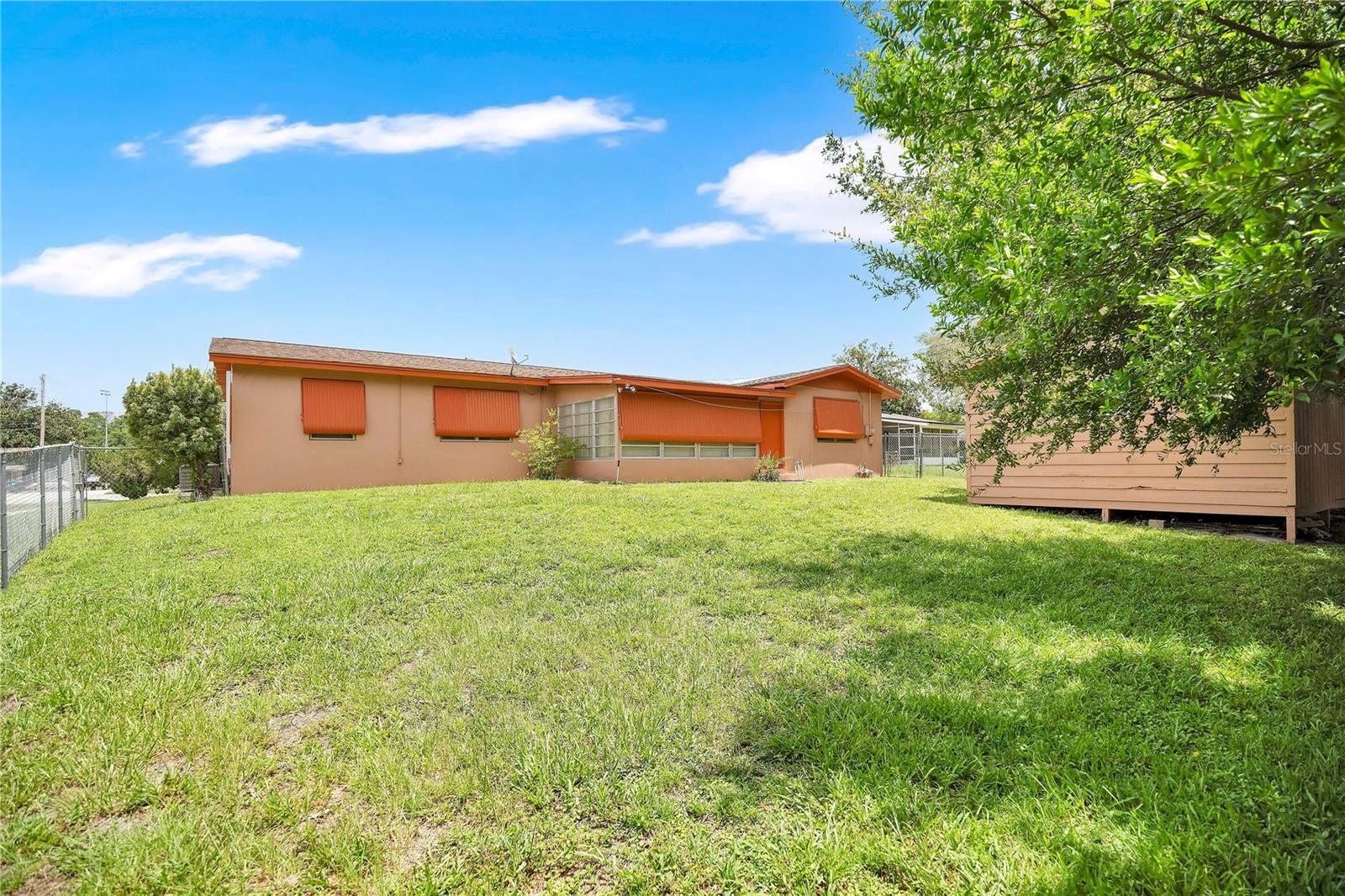 DELTONA LAKES UNIT 25 - Residential