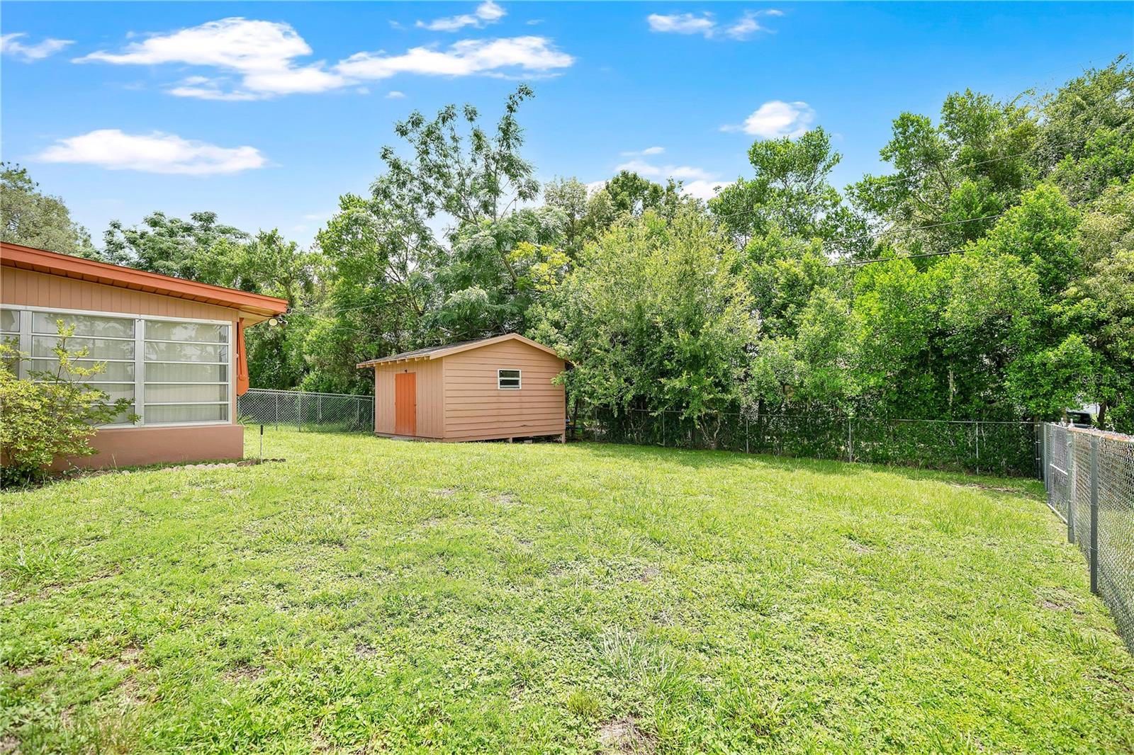 DELTONA LAKES UNIT 25 - Residential