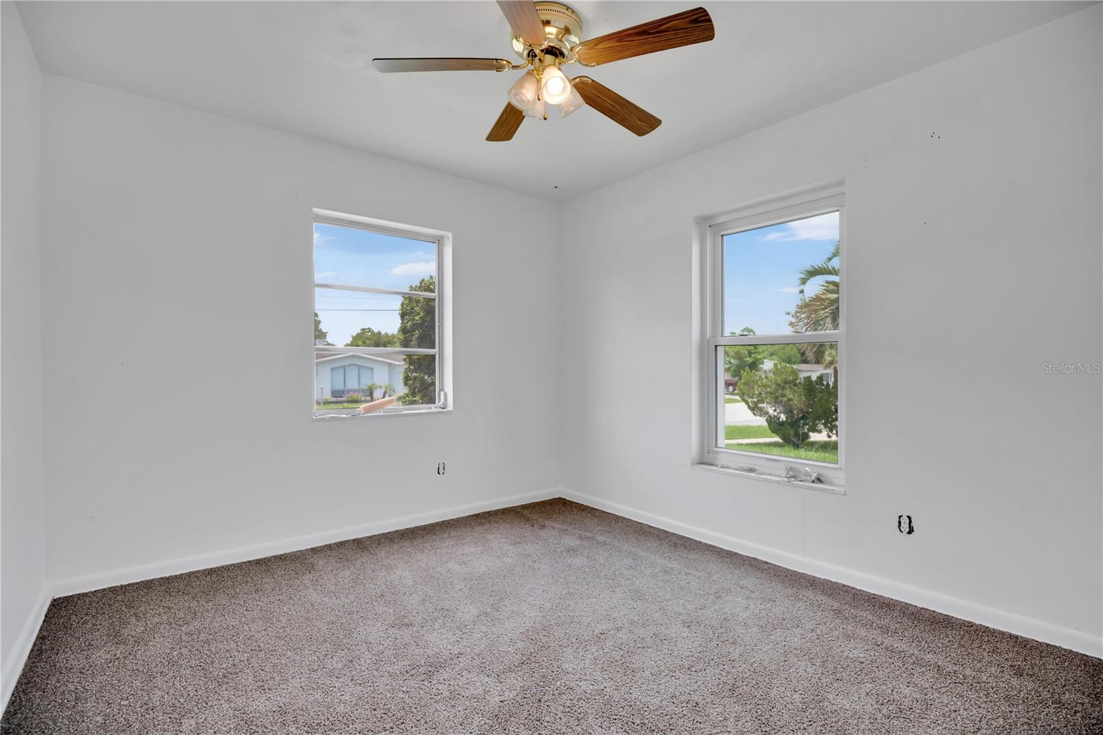 DELTONA LAKES UNIT 25 - Residential