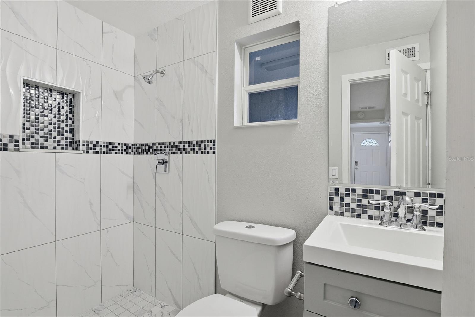 AVONDALE - Residential