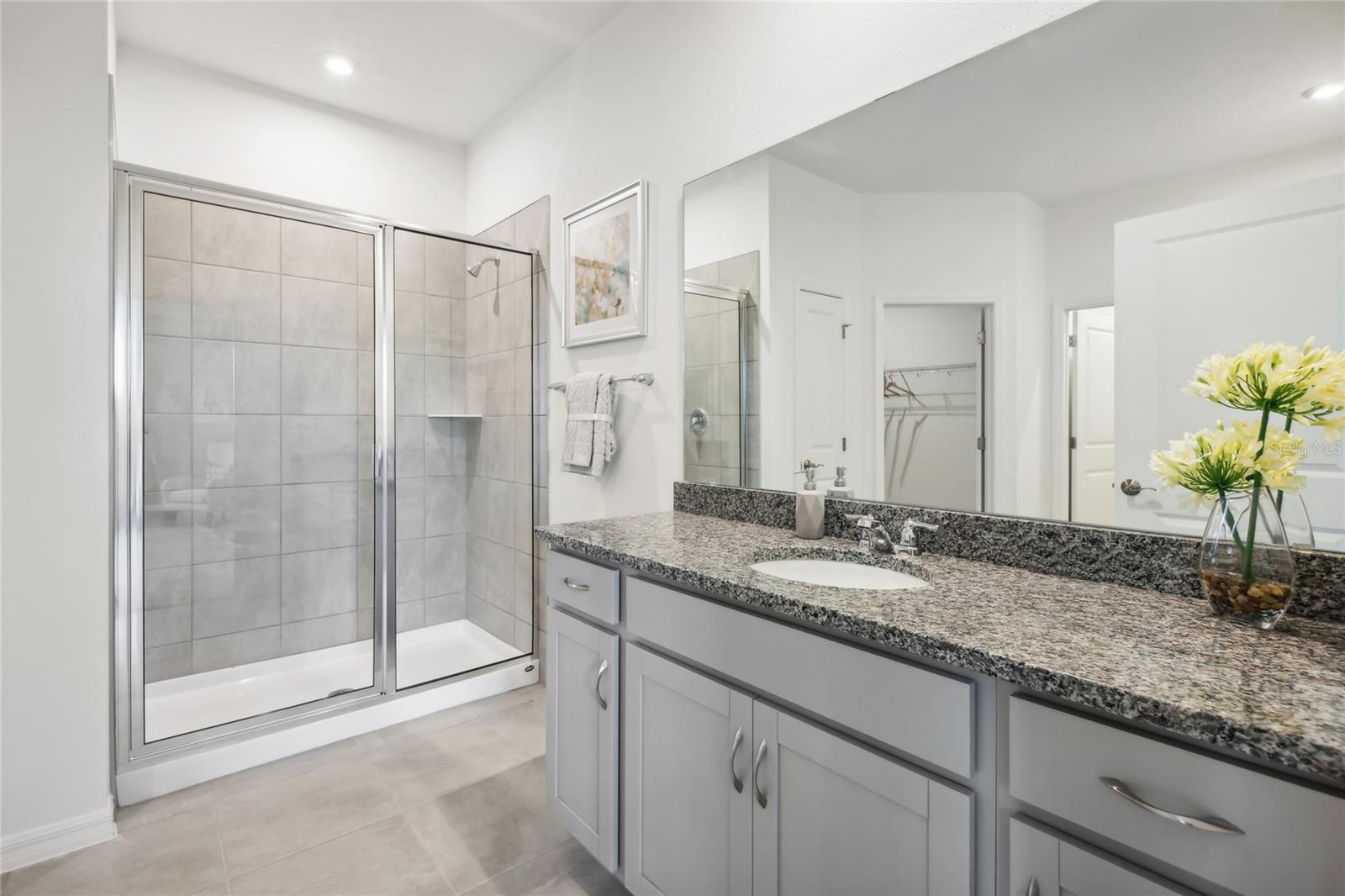 GROVES AT GRAND ISLAND - Residential