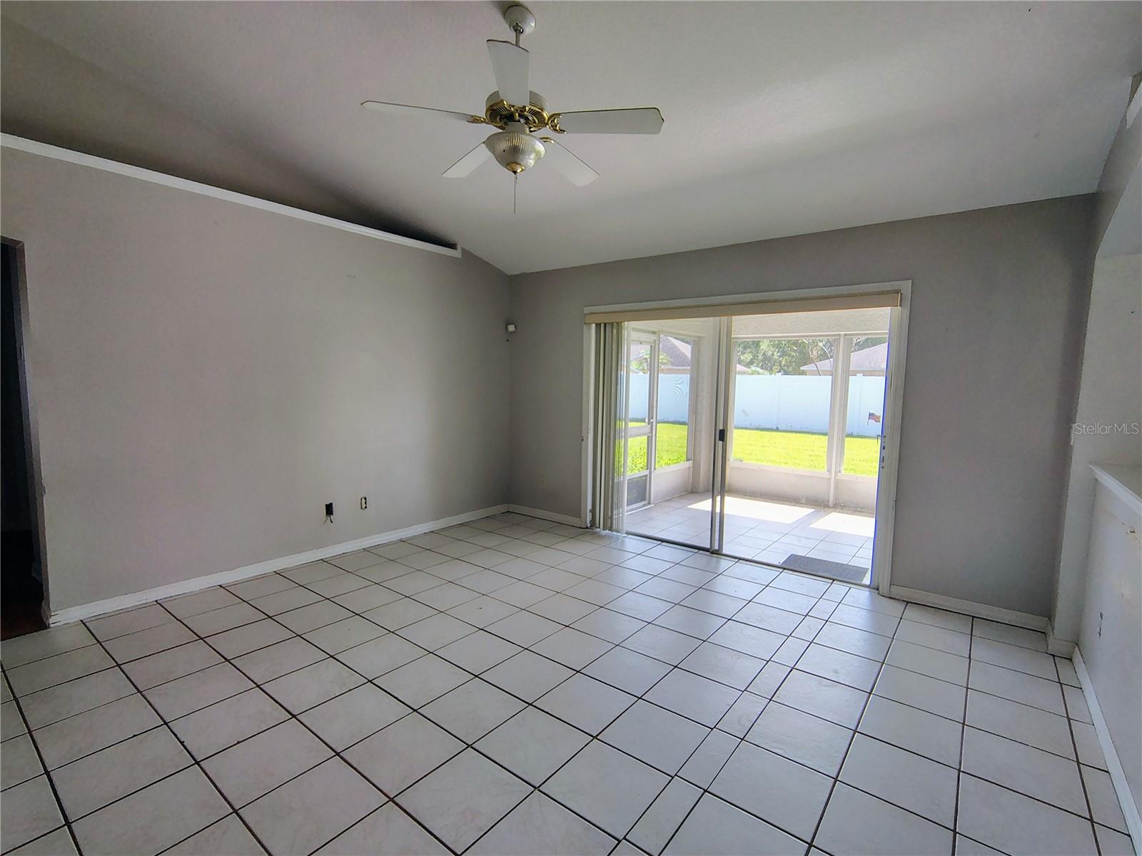 SAWGRASS UNIT 6 - Residential