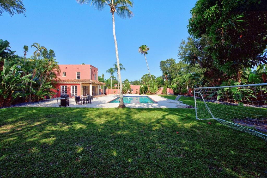 PALMA SOLA PARK - Residential