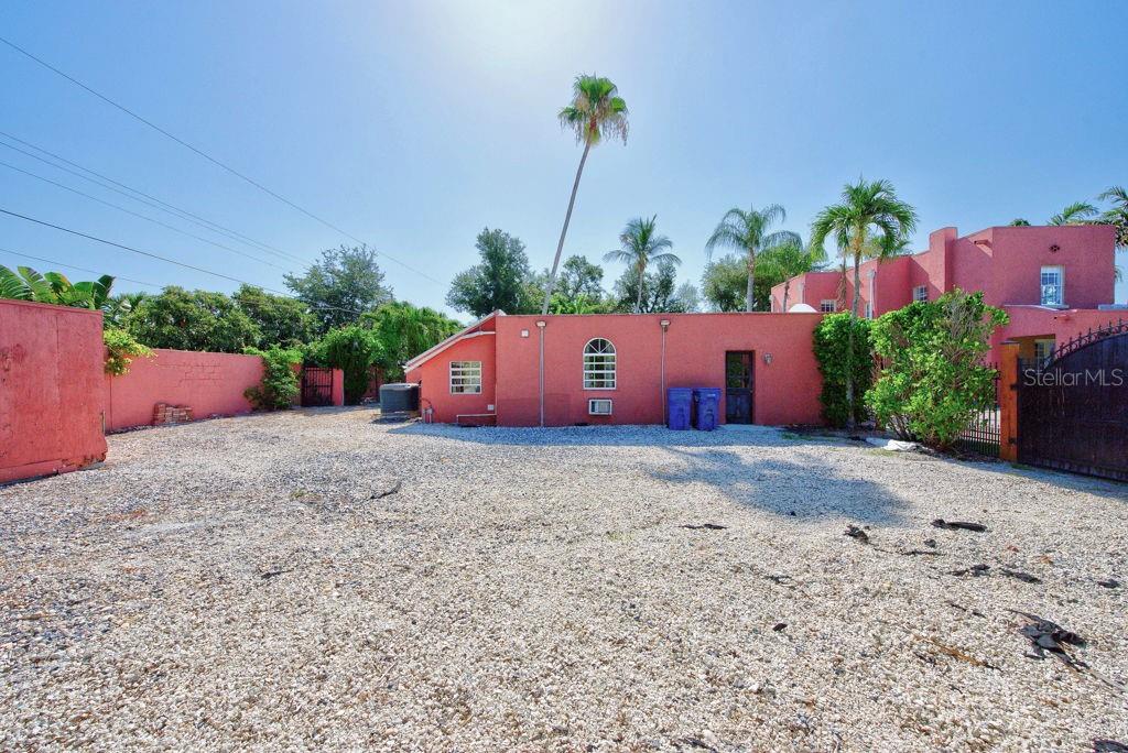 PALMA SOLA PARK - Residential