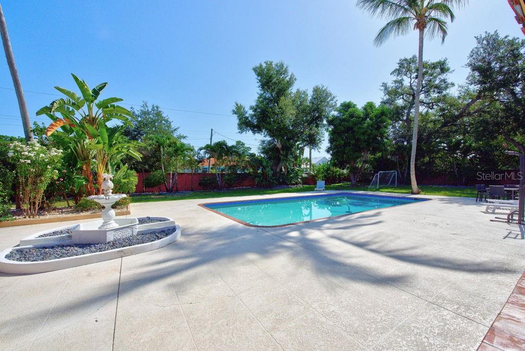 PALMA SOLA PARK - Residential