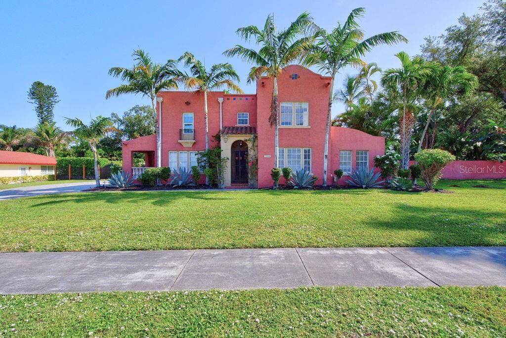 PALMA SOLA PARK - Residential