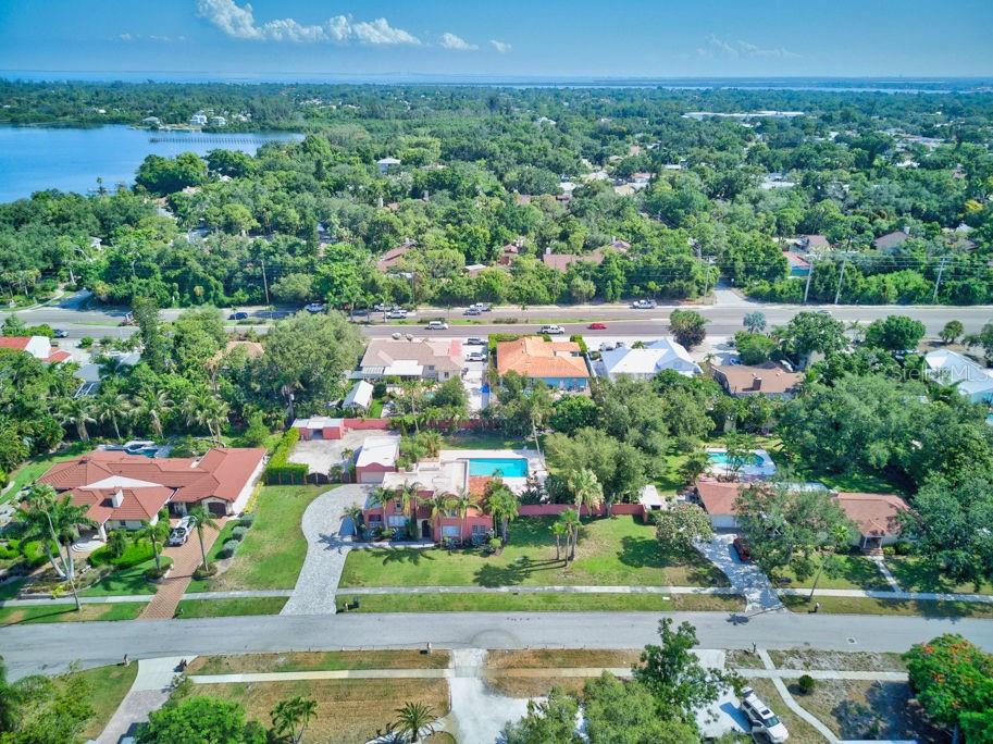 PALMA SOLA PARK - Residential