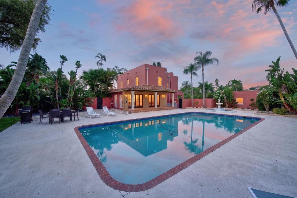 PALMA SOLA PARK - Residential