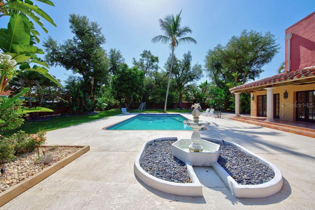 PALMA SOLA PARK - Residential