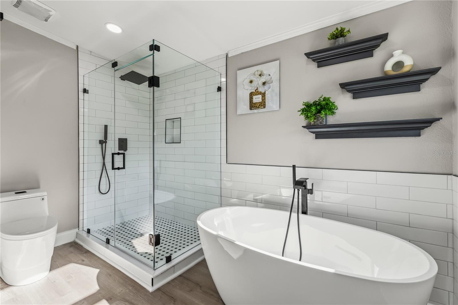CAPE ORLANDO ESTATES - Residential