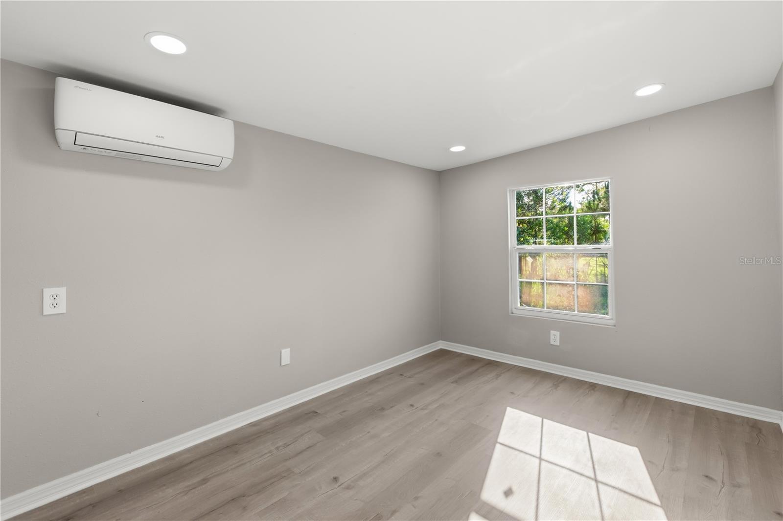CAPE ORLANDO ESTATES - Residential