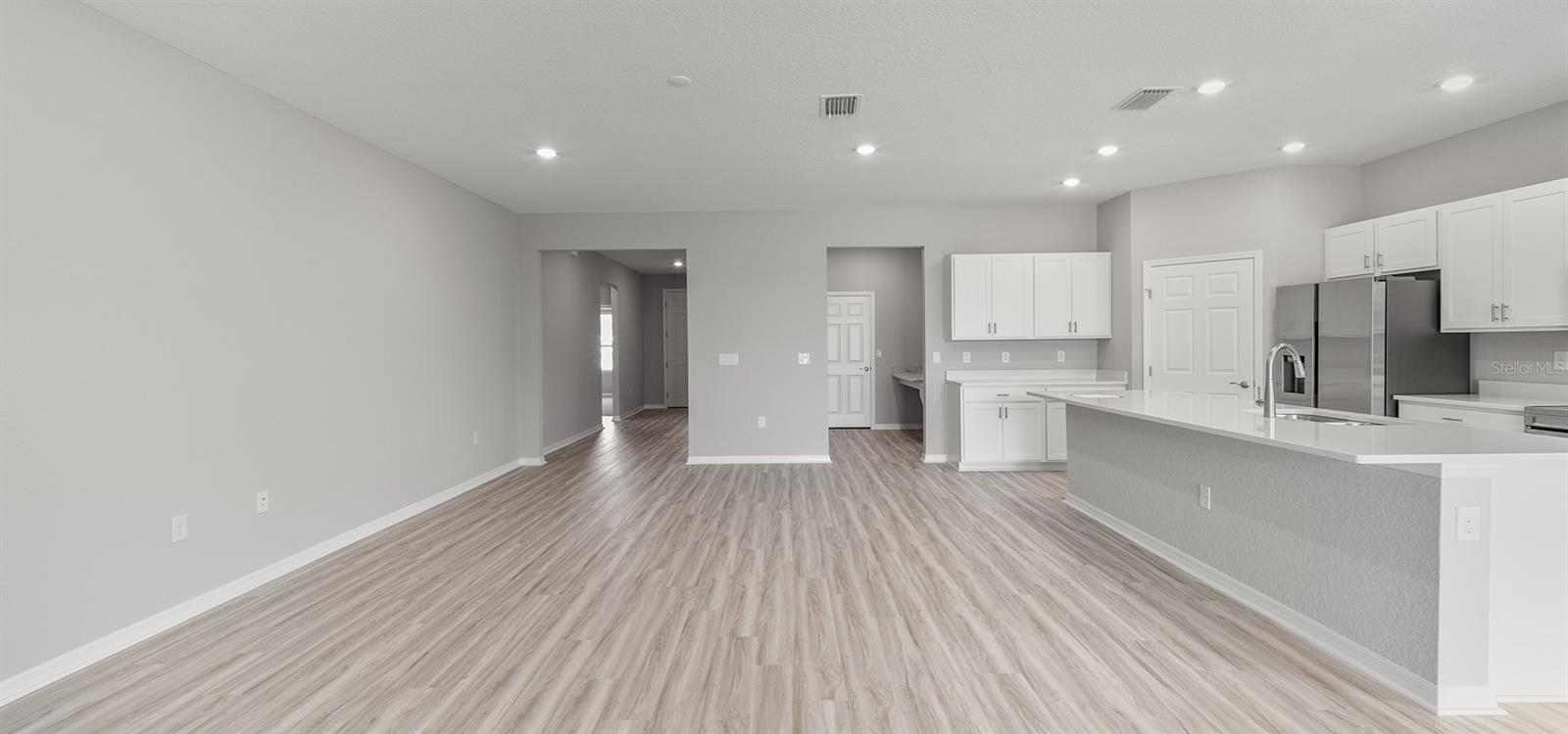 VISTA TRACE - Residential