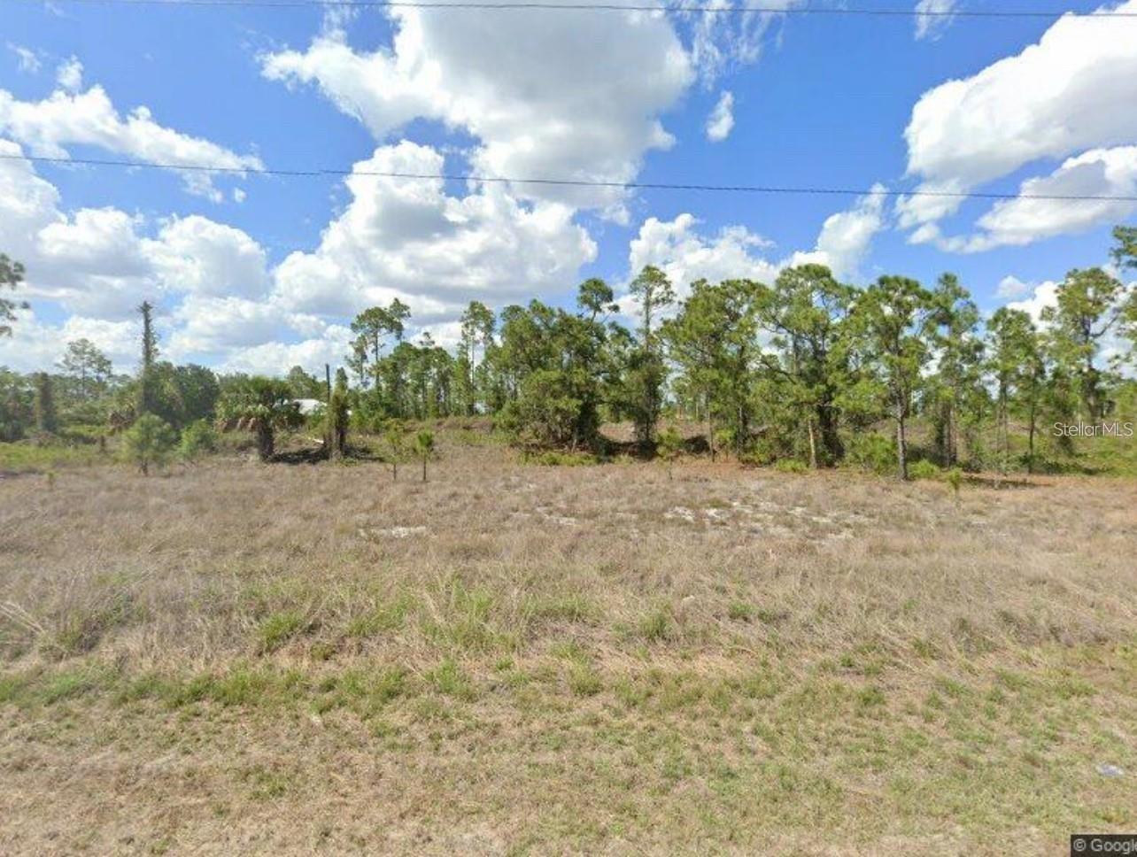 LEHIGH ACRES - Land
