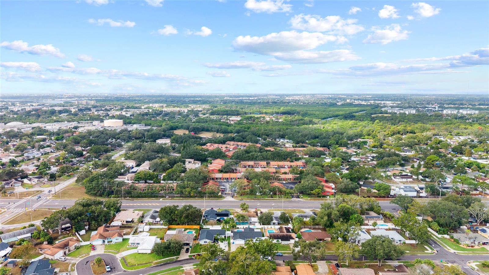 BONNIE BAY UNIT THREE PH ONE - Residential