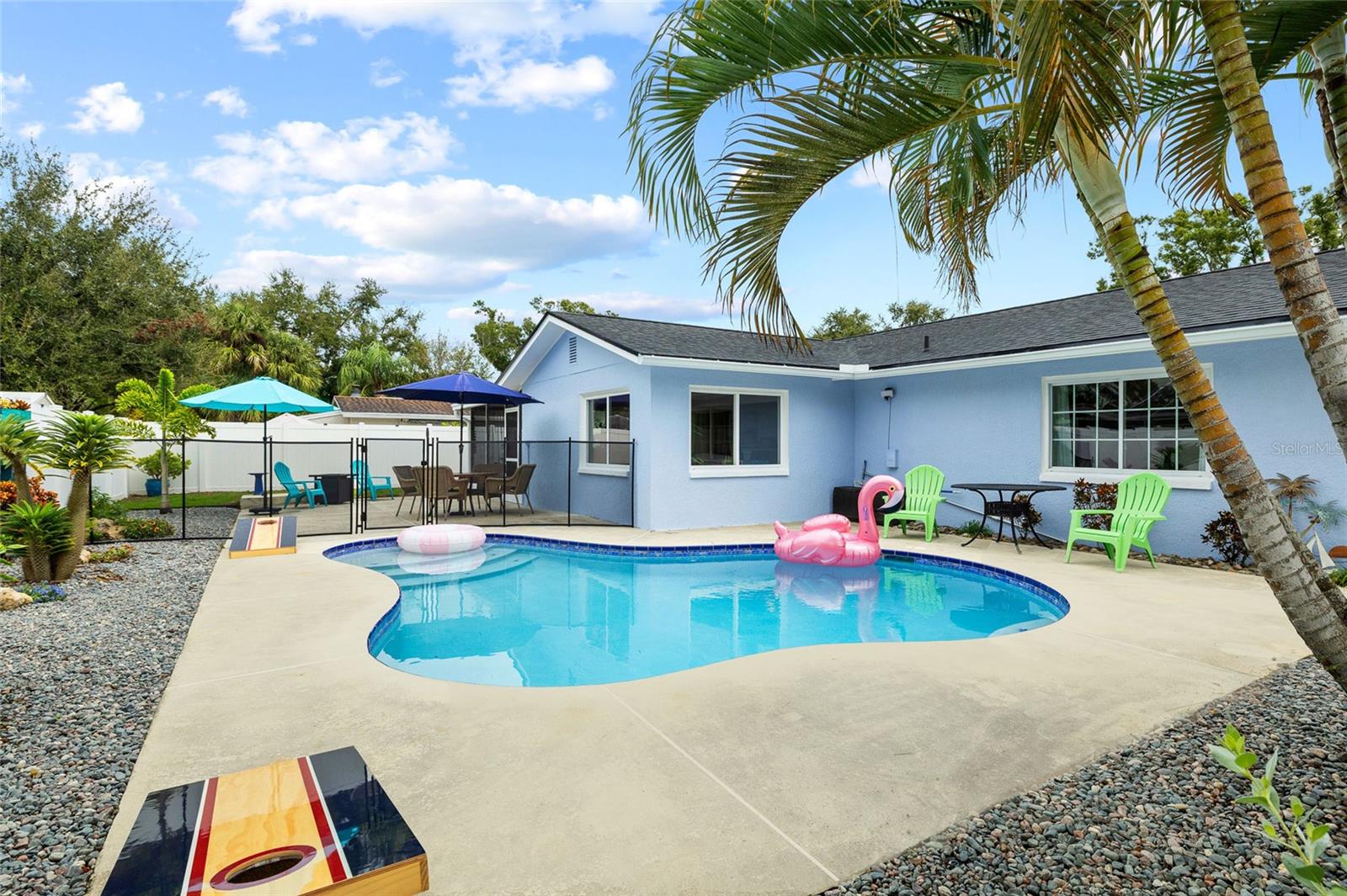 BONNIE BAY UNIT THREE PH ONE - Residential