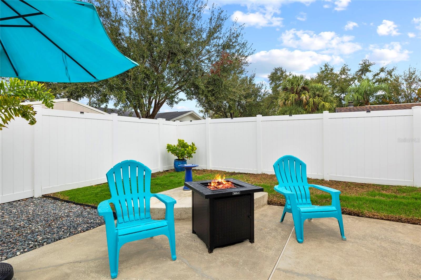 BONNIE BAY UNIT THREE PH ONE - Residential