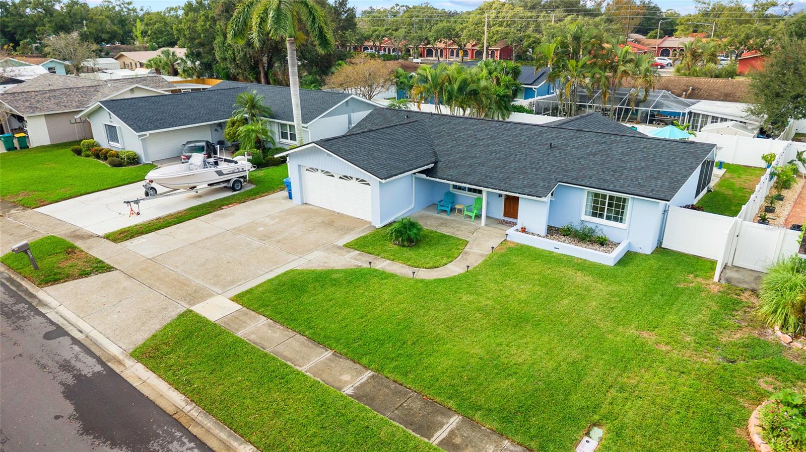 BONNIE BAY UNIT THREE PH ONE - Residential