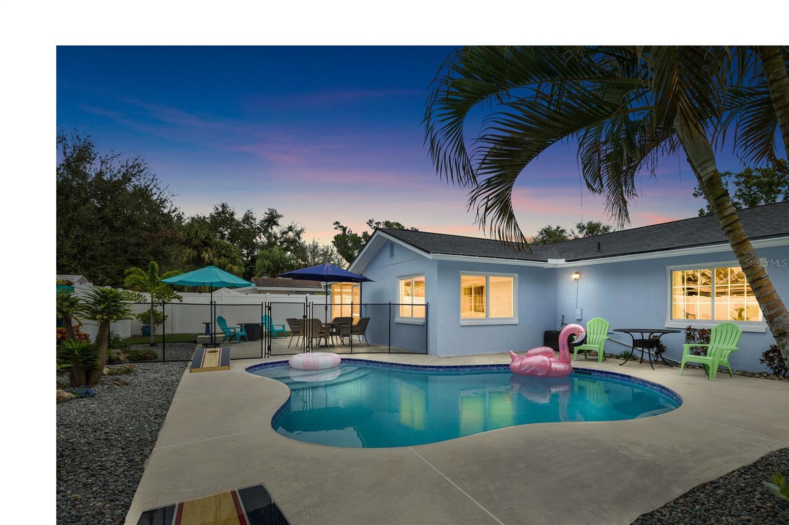 BONNIE BAY UNIT THREE PH ONE - Residential