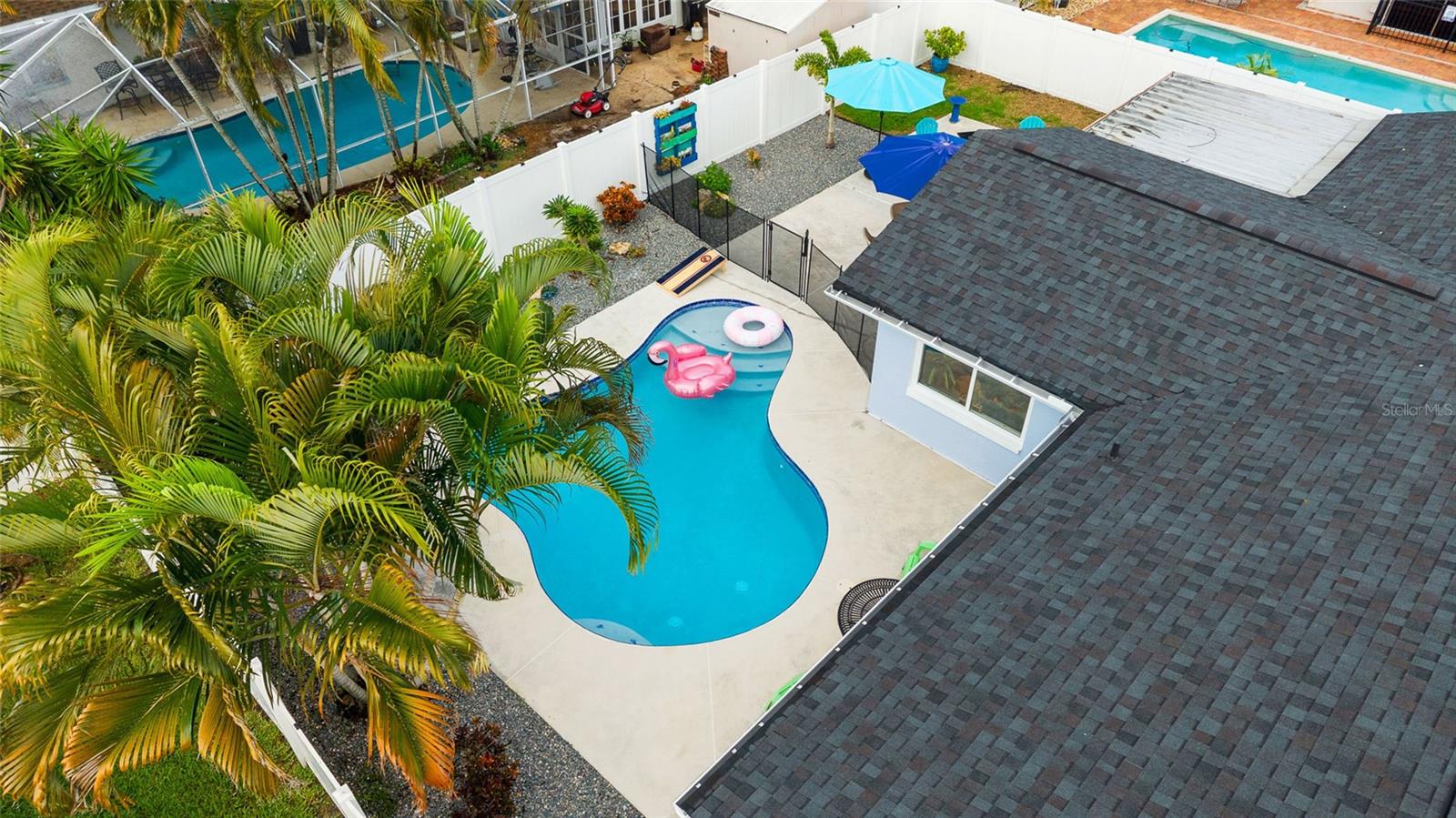 BONNIE BAY UNIT THREE PH ONE - Residential