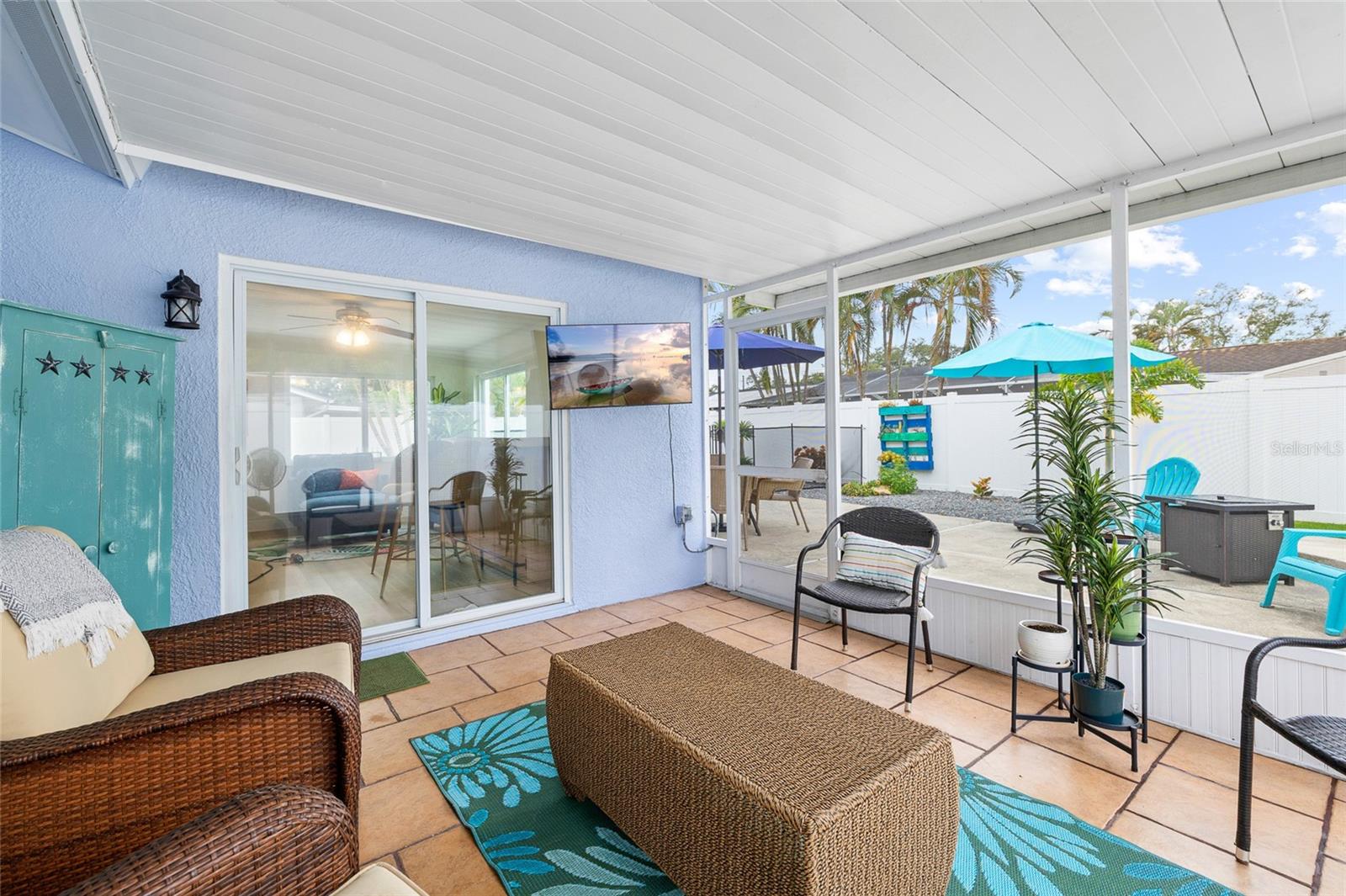 BONNIE BAY UNIT THREE PH ONE - Residential