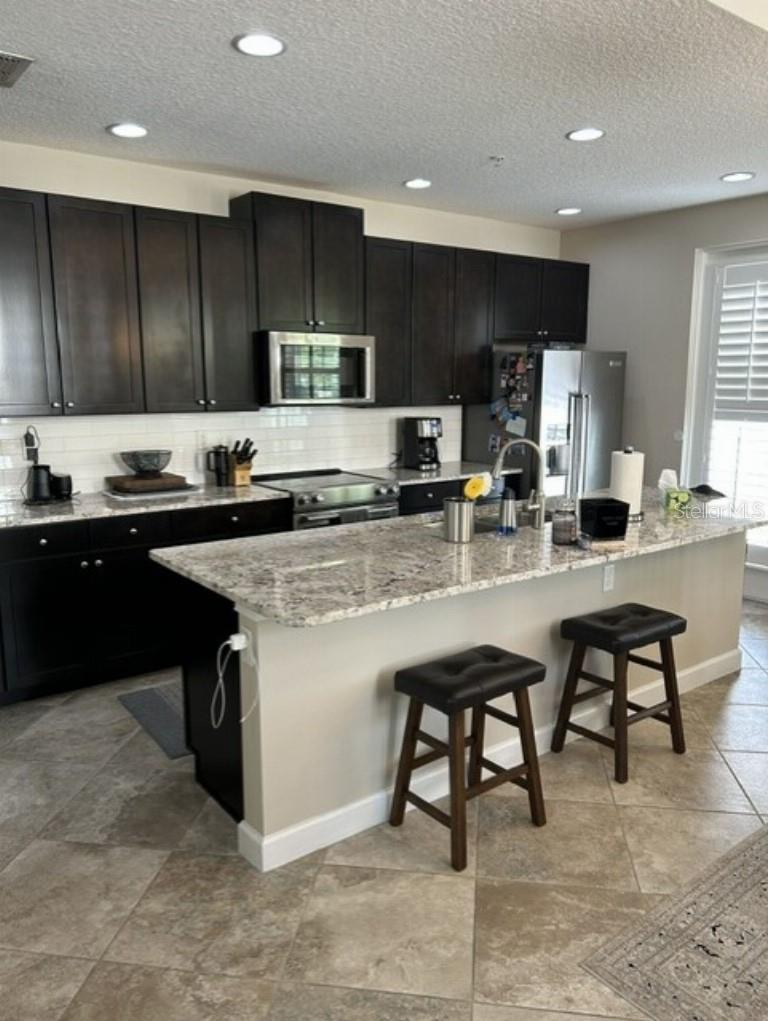 GRANDE OAKS AT HEATHROW - Residential