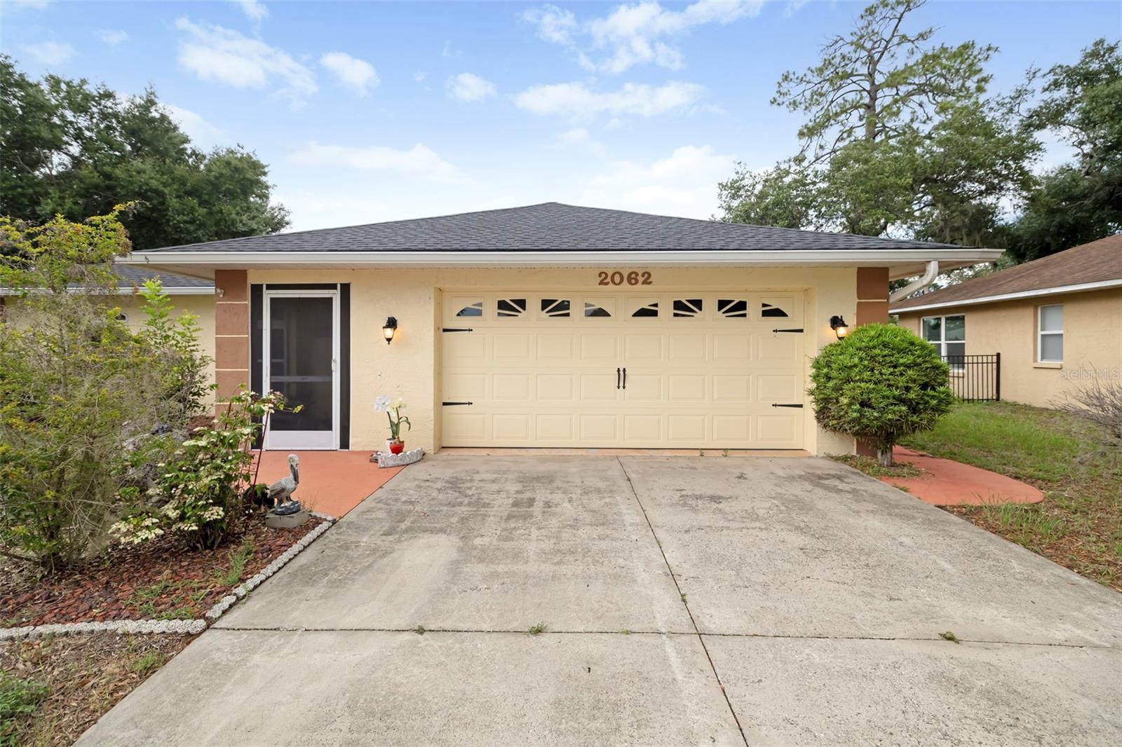 ARBOR TRACE - Residential