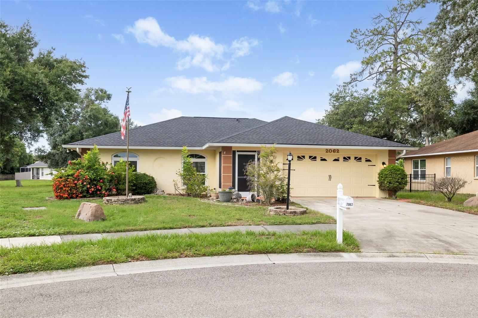 ARBOR TRACE - Residential