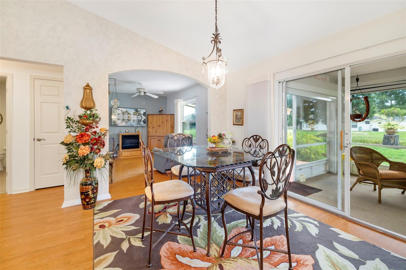 ARBOR TRACE - Residential