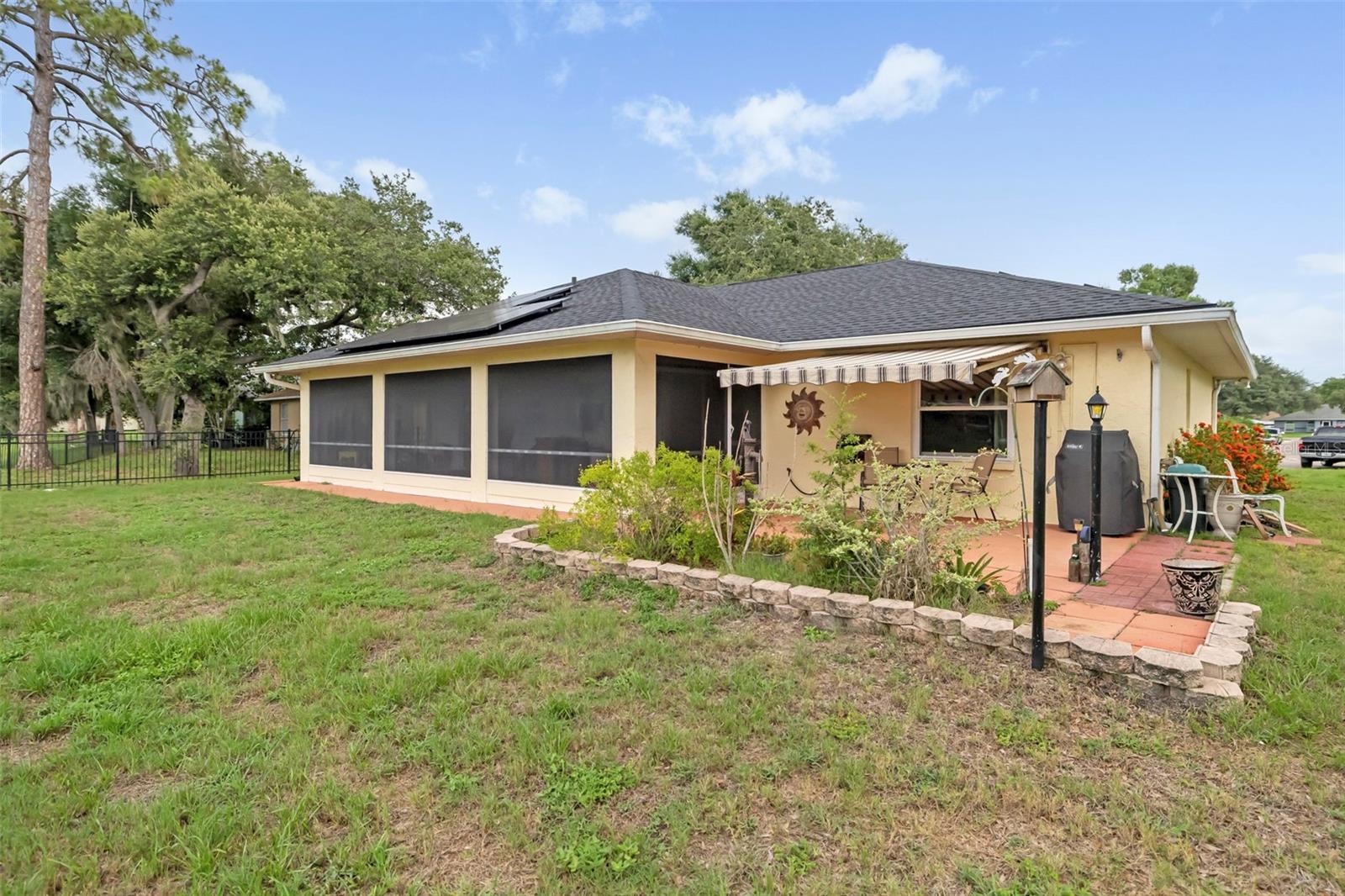 ARBOR TRACE - Residential