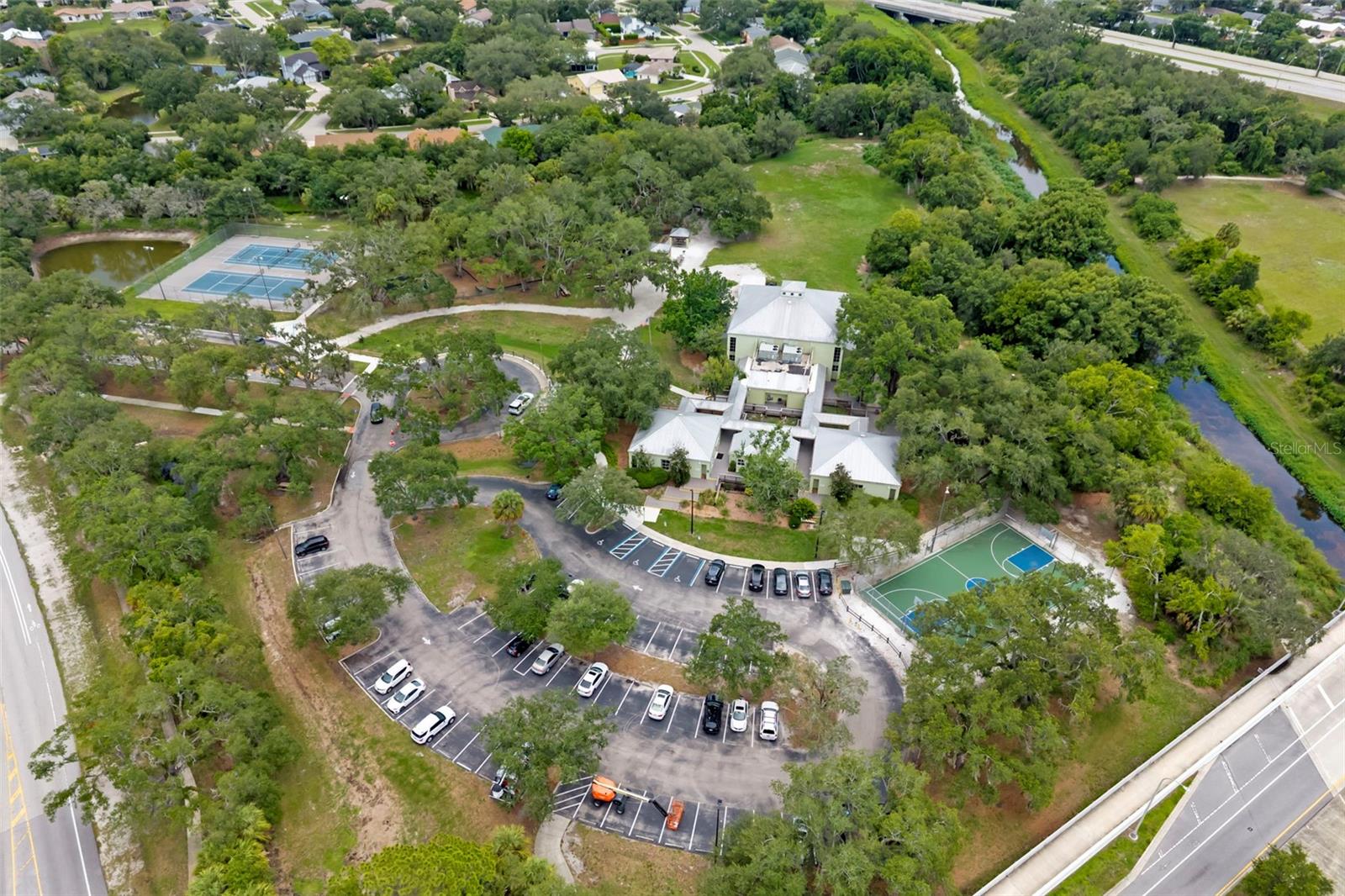 ARBOR TRACE - Residential