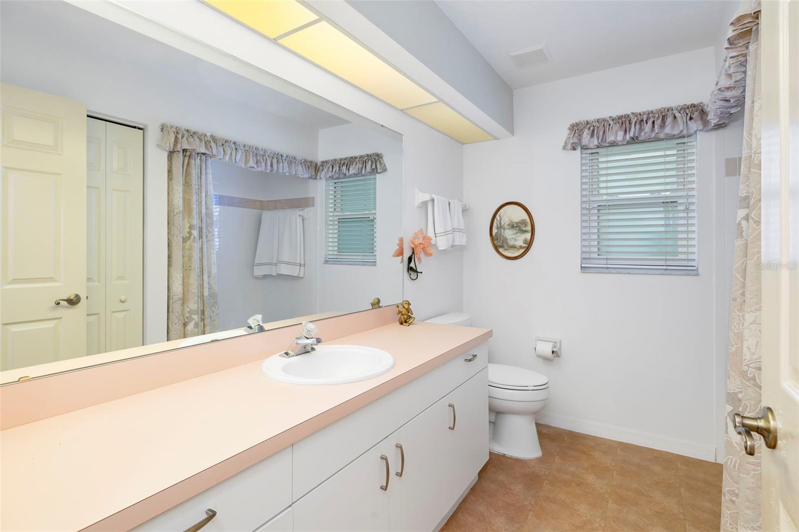 ARBOR TRACE - Residential