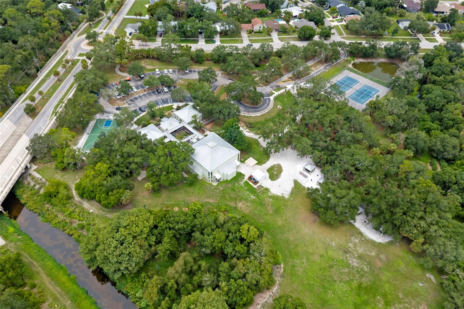 ARBOR TRACE - Residential