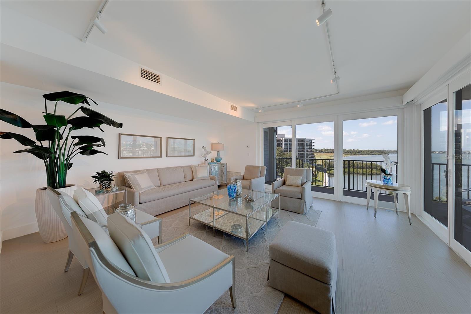 BELLEVIEW BILTMORE VILLAS S GARDEN 8 - Residential