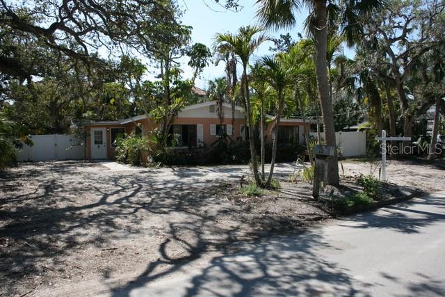 Exceptional opportunity on the highly sought-after North end of Siesta Key, just steps from Shell Beach. This property offers a prime location less than a block to the Gulf, with convenient access on and off the island via the North bridge. Located only 3 miles to Siesta Key’s world-renowned Main Beach, and under 15 minutes to the vibrant dining, shopping, and cultural scene of downtown Sarasota.
The existing structure sustained significant hurricane damage and has been remediated, presenting a unique opportunity for a full renovation or redevelopment. Due to current FEMA guidelines, the property is best suited for a comprehensive remodel bringing the home up to current code, or as a teardown to maximize the full potential of the lot.
Zoned RSF2 with weekly rentals permitted, this property is ideal for those looking to create a luxury coastal retreat, a high-performing income-producing vacation rental, or both. The unbeatable location places you in the heart of Siesta Key’s laid-back yet vibrant beach lifestyle, surrounded by world-class beaches, boating, dining, and entertainment.
Whether you envision building your dream home or capitalizing on strong rental demand, this is a rare chance to secure a premier lot in one of Sarasota’s most desirable coastal neighborhoods.
