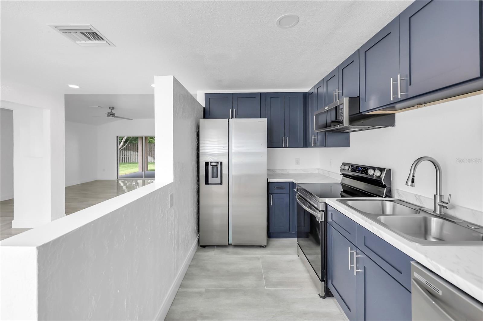 SPRUCE CRK CC CASTLE PINES - Residential