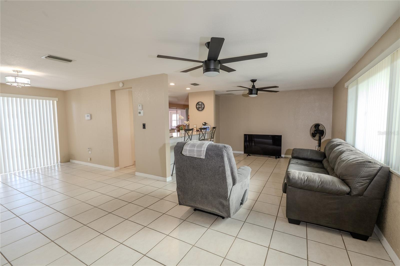 BEACON SQUARE - Residential