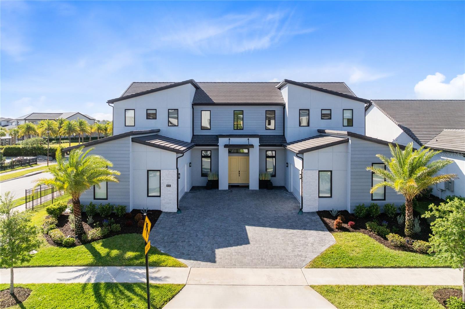 LAUREL POINTE LAKE NONA - Residential