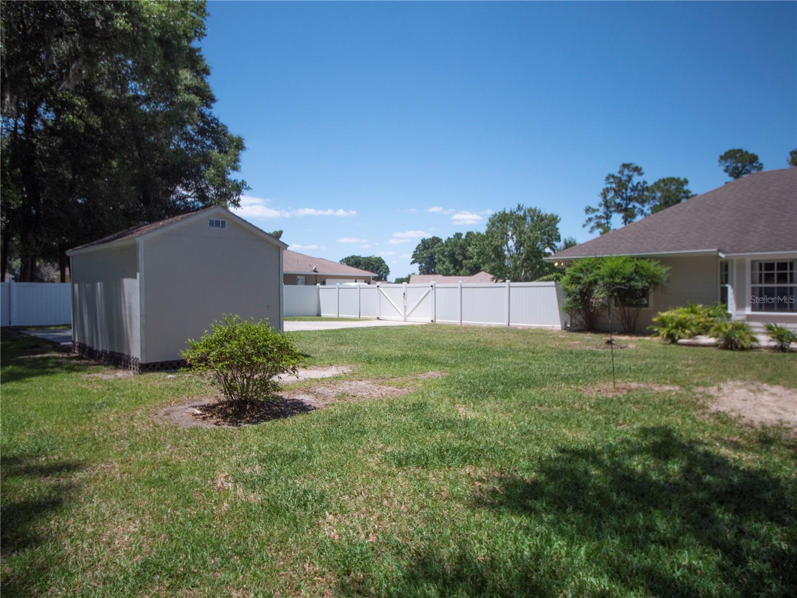 SUMMERBROOKE - Residential