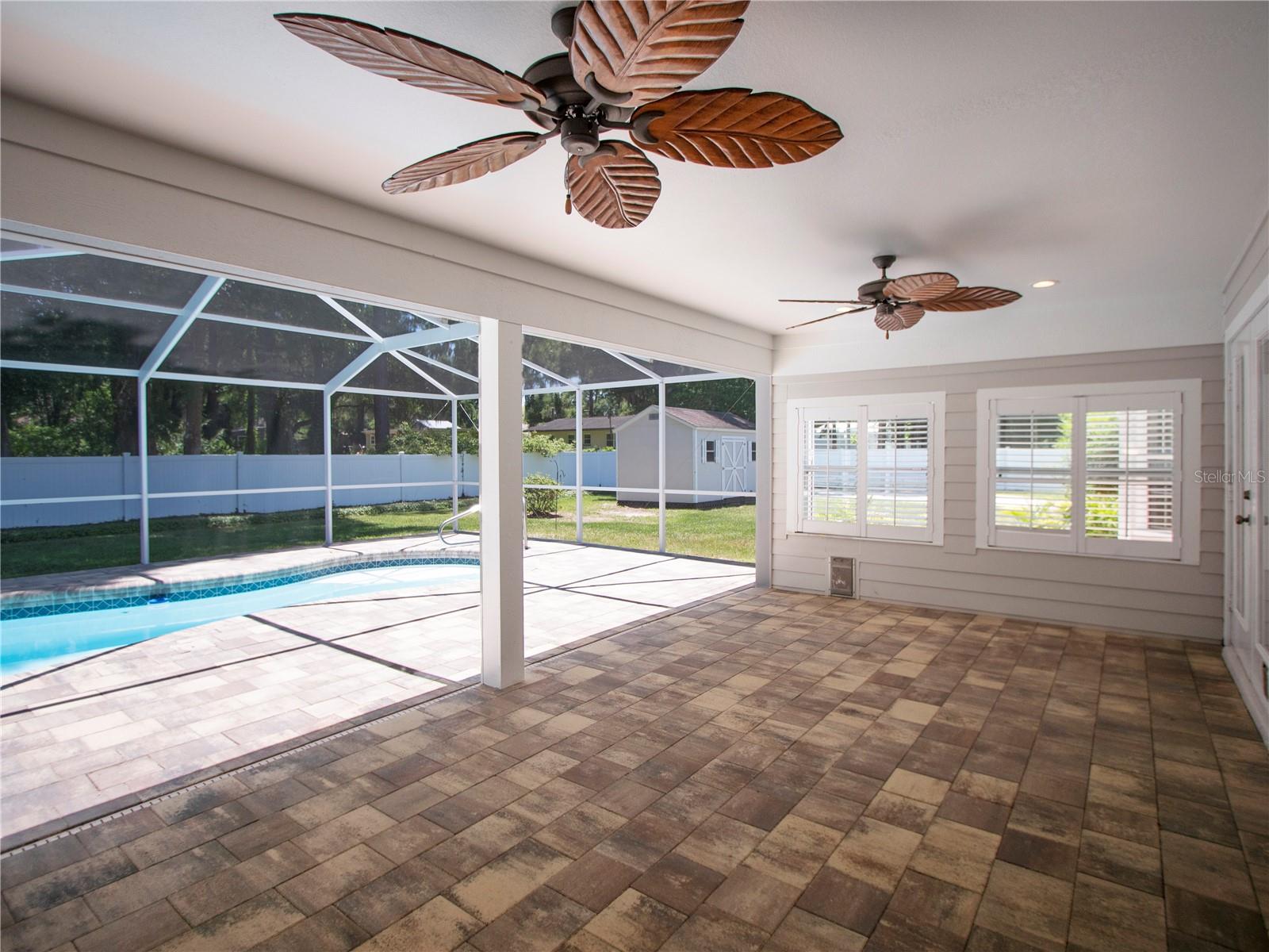 SUMMERBROOKE - Residential