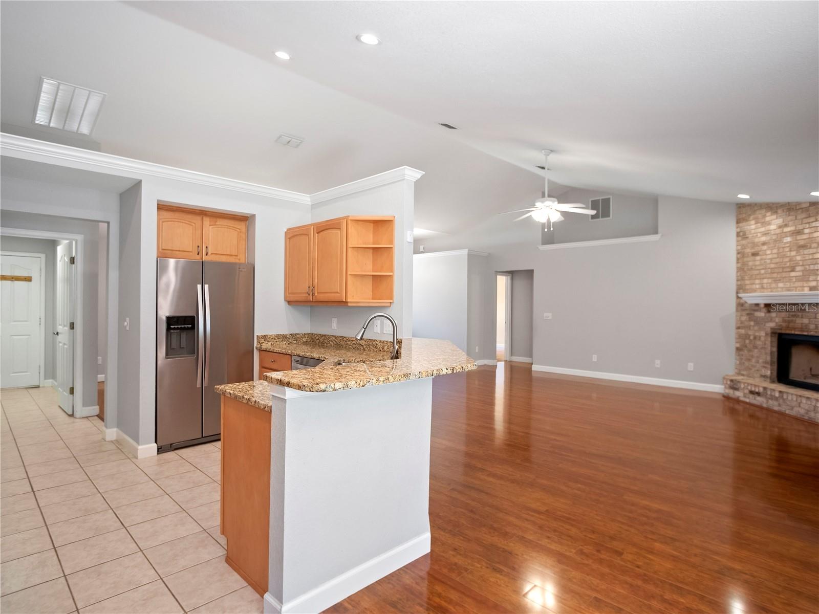 SUMMERBROOKE - Residential