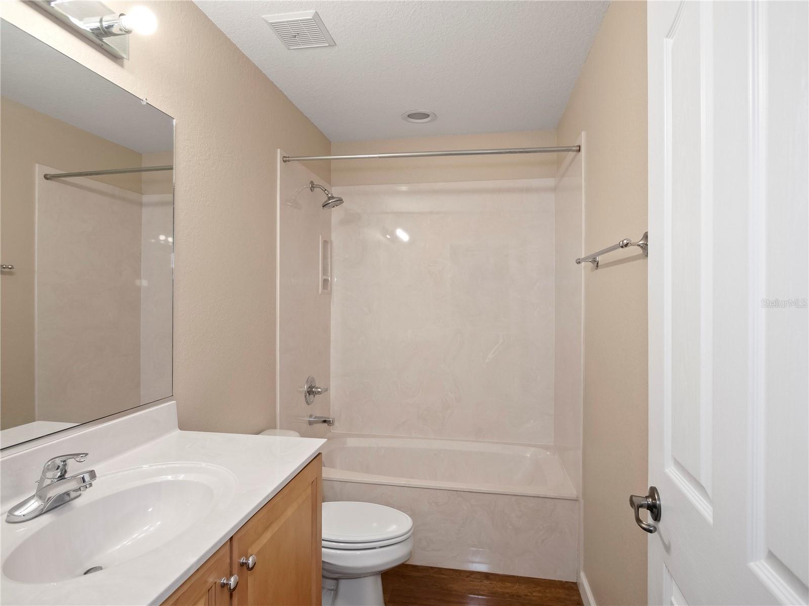 SUMMERBROOKE - Residential