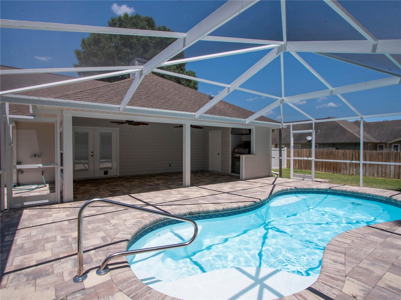 SUMMERBROOKE - Residential