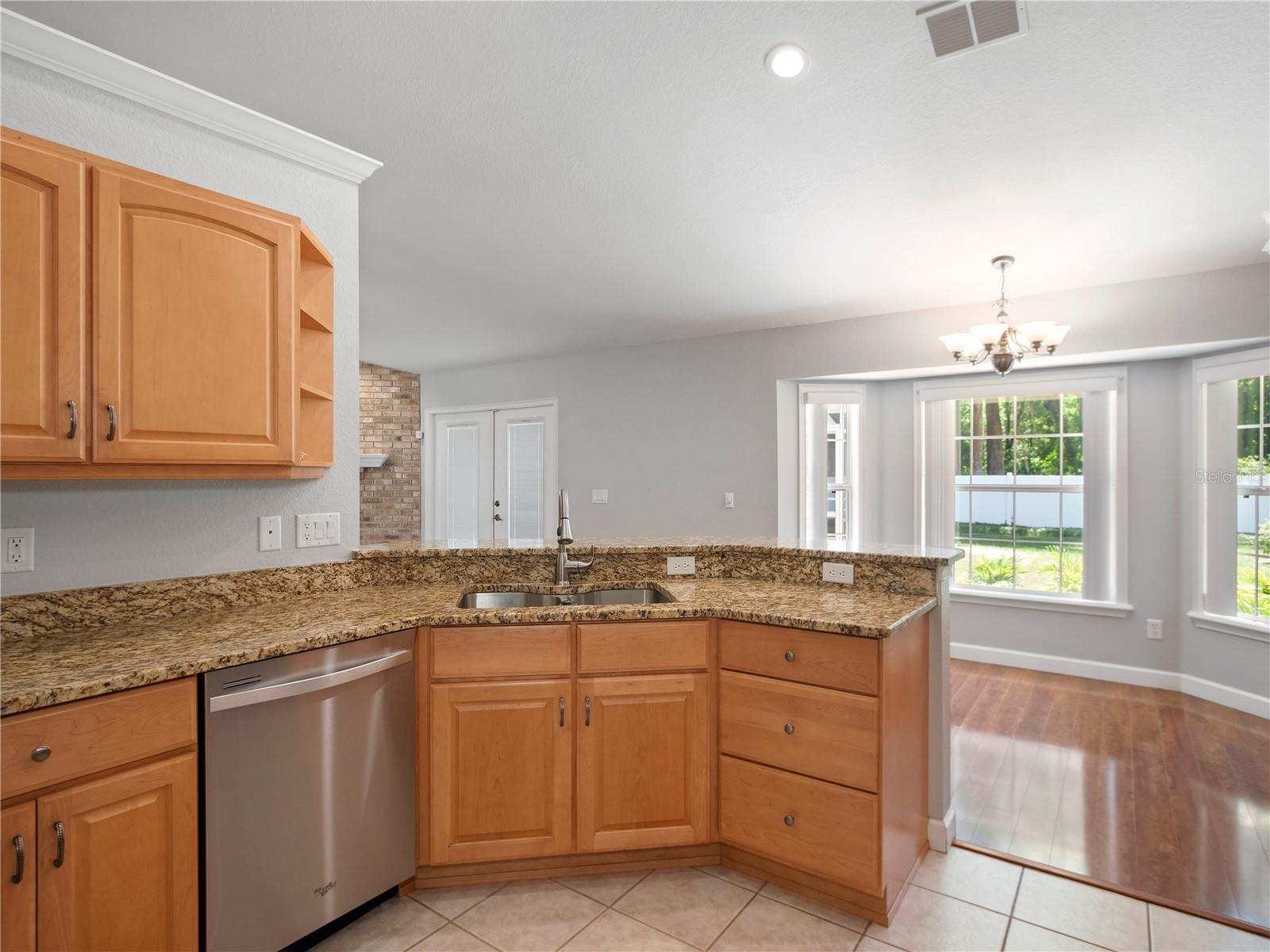 SUMMERBROOKE - Residential