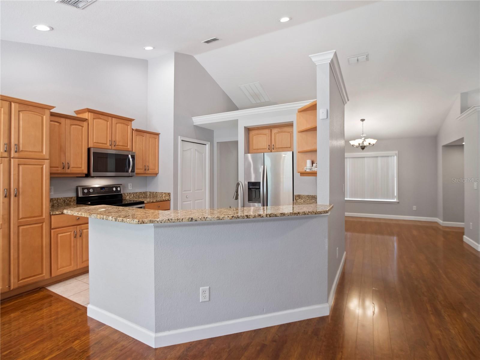 SUMMERBROOKE - Residential