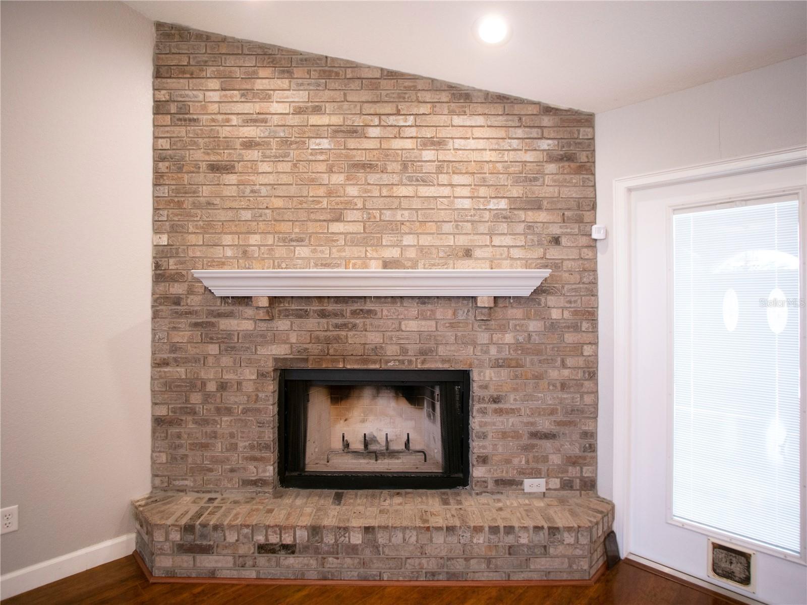 SUMMERBROOKE - Residential