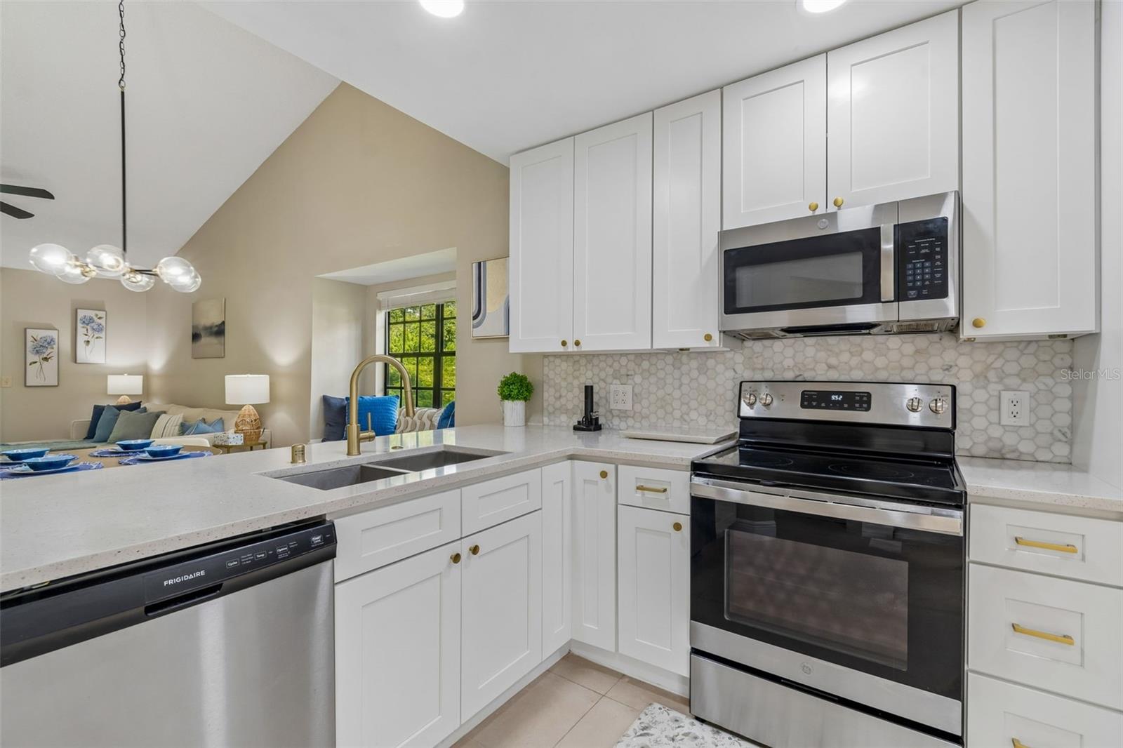 FAIRCREST - Residential