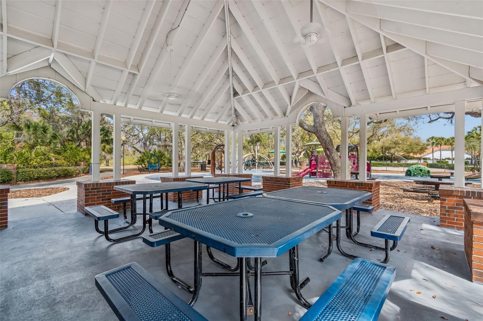 FAIRCREST - Residential