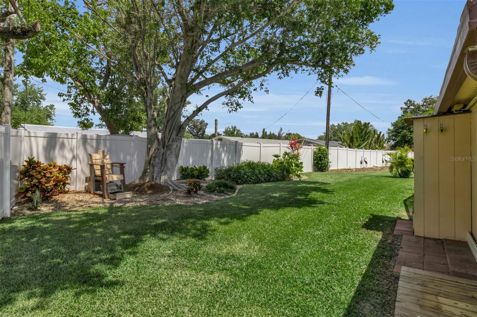 CAMBRIDGE VILLAGE - Residential